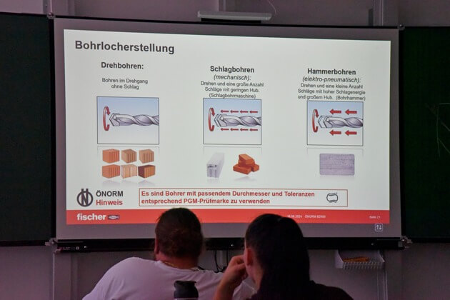 Dübelschulung durch Fa. fischer Austria